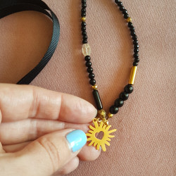 naszyjnik z onyksów z sercem z onyksu