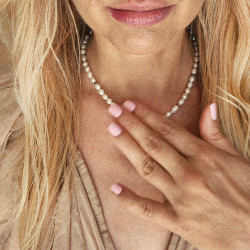 naszyjnik z pereł z malutkim serduszkiem