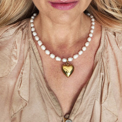 naszyjnik z pereł z dmuchanym sercem