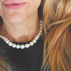 naszyjnik z bardzo dużych pereł