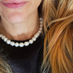 naszyjnik z bardzo dużych pereł