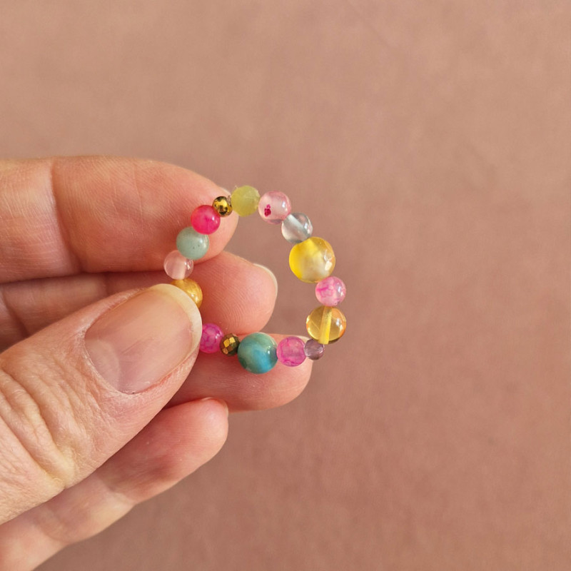 pierścionek  z kamieni naturalnych 01