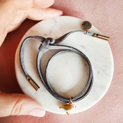 Bransoletka zamszowa z ptaszkiem